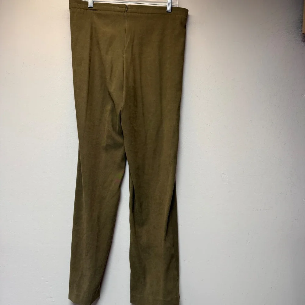 DGI by Dorian Pant Suit Womens 6 Olive Green Excellent Faux Suede 2pc Set 13639